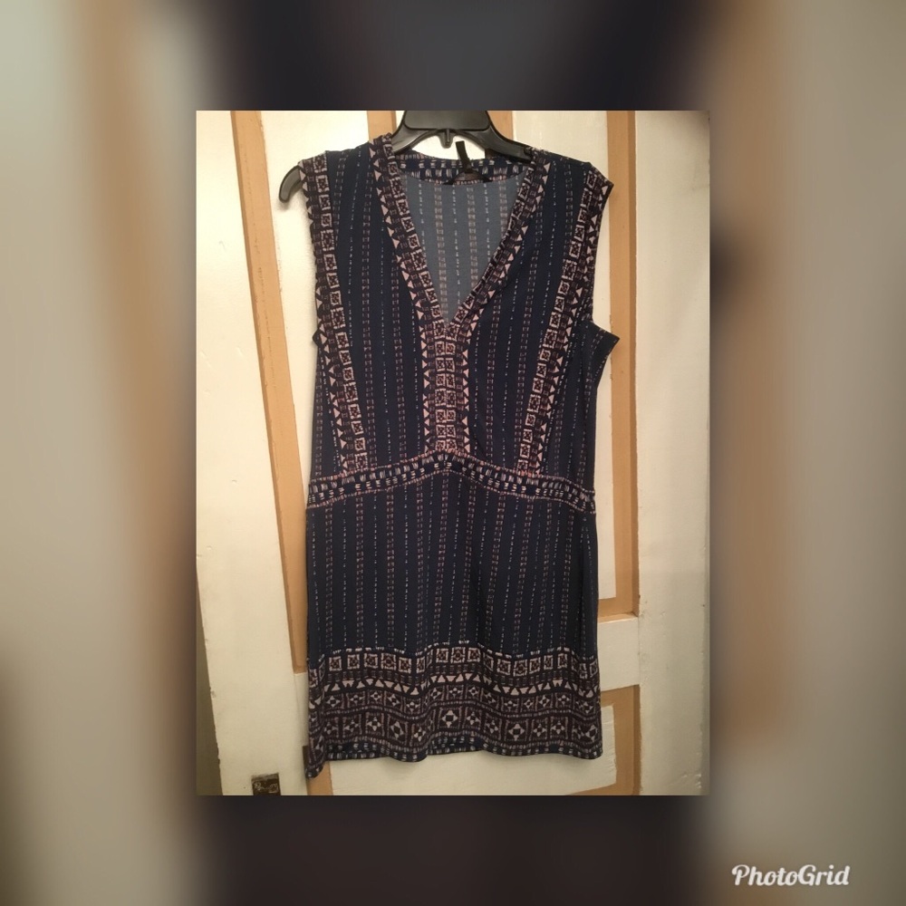 Bcbgmax Azria women’s Bridgit v-neck Dress